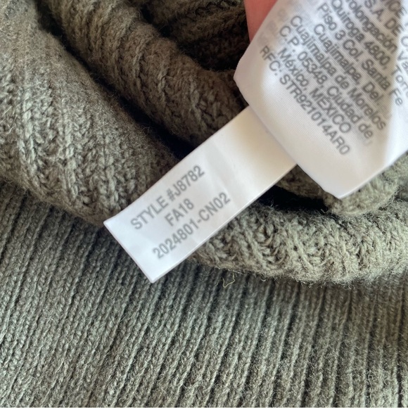 Madewell | Patch Pocket Pullover Sweater Wisteria Green - Picture 10 of 11